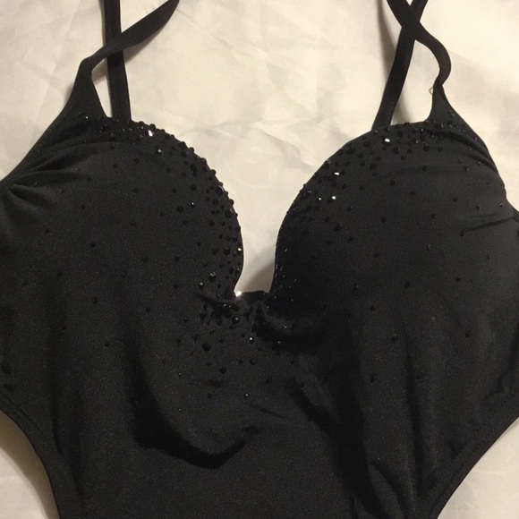 Monokini - Picture 2 of 3